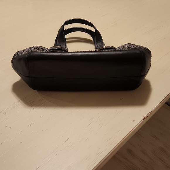 New Coach Soho Tote Bag - Picture 3 of 6